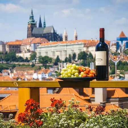 Luxurious Parizska Apt With View Apartment Prague