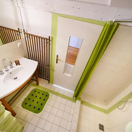 Apartment Luxurious Parizska Apt With View *