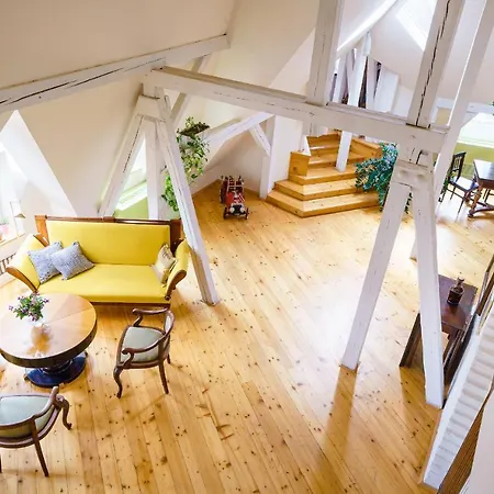 Apartment Luxurious Parizska Apt With View *