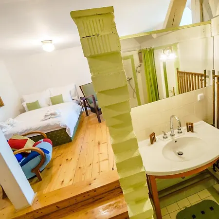 Luxurious Parizska Apt With View Apartment *