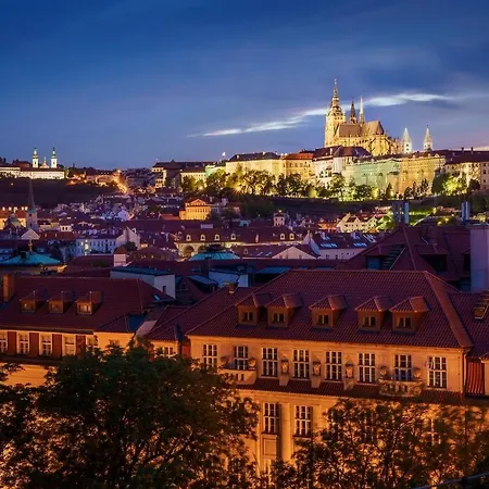 Luxurious Parizska Apt With View * Praag