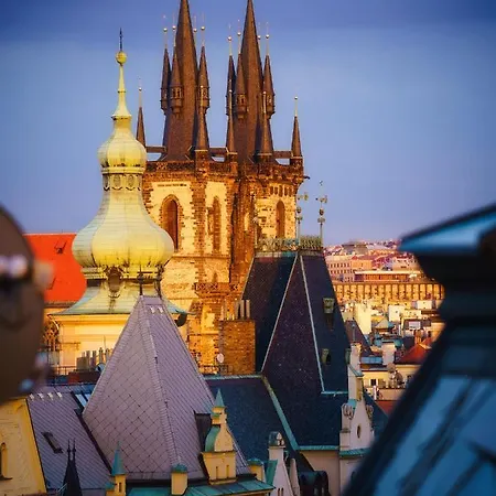 Luxurious Parizska Apt With View Appartement Praag