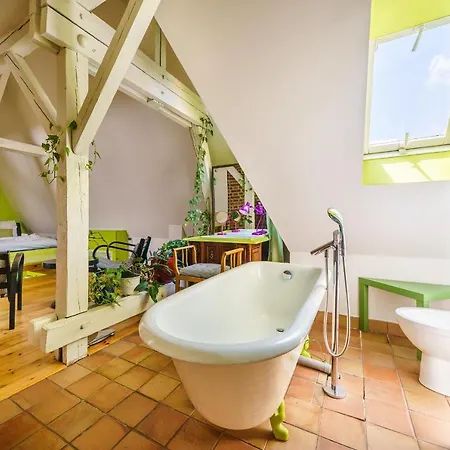 Luxurious Parizska Apt With View * פראג